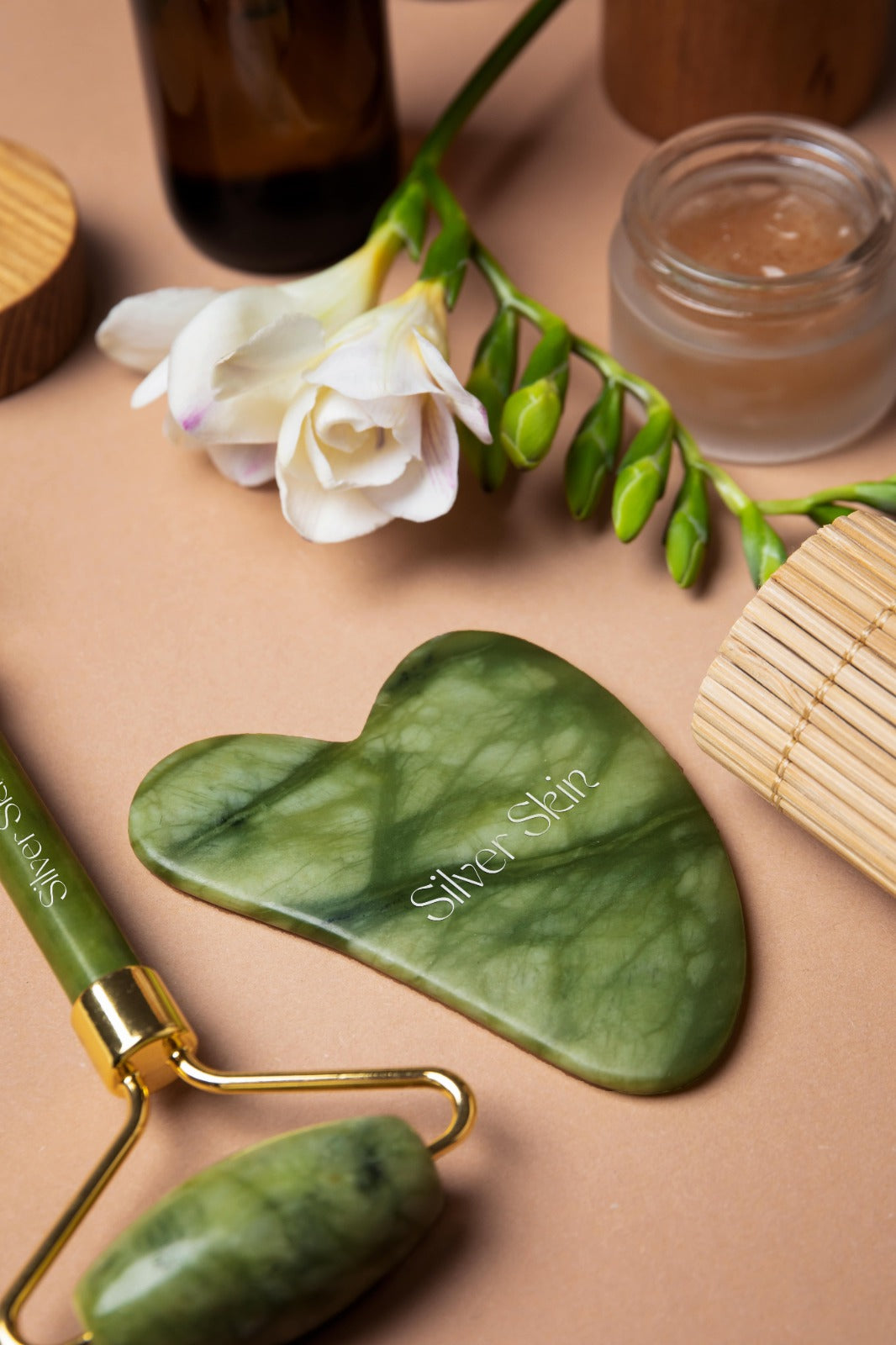 Jade Roller and Gua Sha Stone Kit